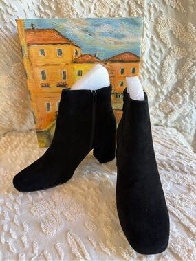 Bella Vita Black Suede Ankle Booties with Block Heel #737